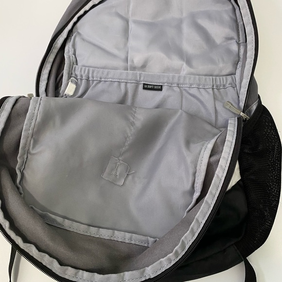 Under armour backpack! - Picture 3 of 3